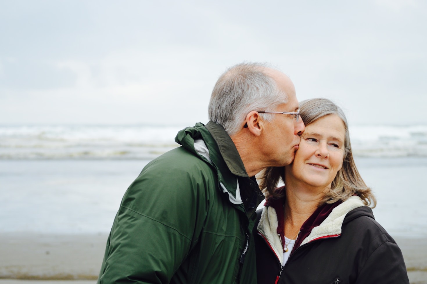 The Importance of Friendship in Senior Dating